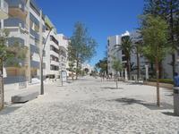 Armacao_de_Pera_Promenade1_June_2012.jpg